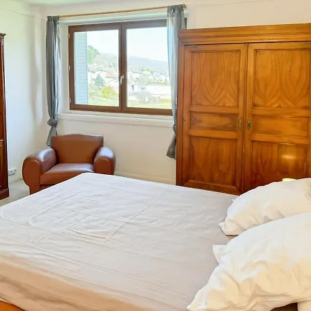 La Maison Des Hortensias Vic-sur-cere, 10 Pers Сasa de vacaciones