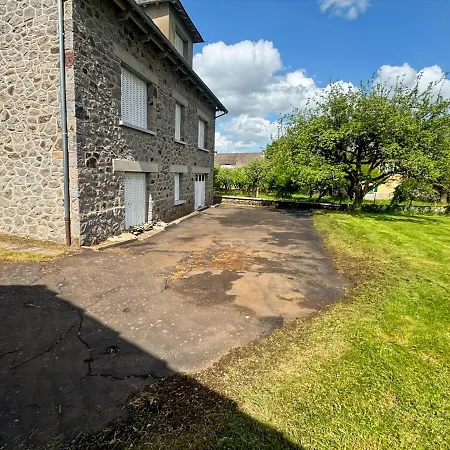 La Maison Des Hortensias Vic-sur-cere, 10 Pers *
