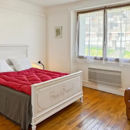 La Maison Des Hortensias Vic-sur-cere, 10 Pers *