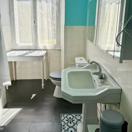 La Maison Des Hortensias Vic-sur-cere, 10 Pers Holiday home Vic-sur-Cere