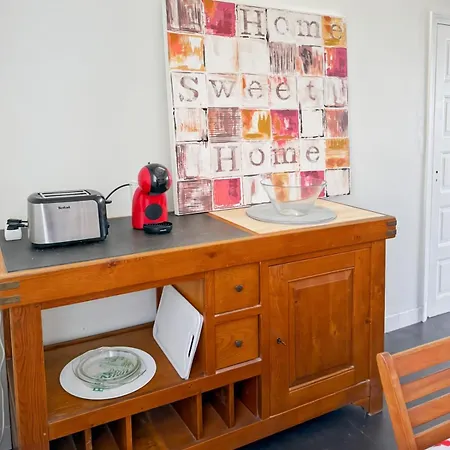 La Maison Des Hortensias Vic-sur-cere, 10 Pers *