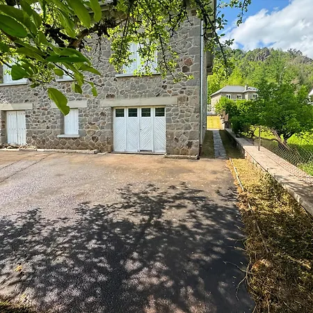 Сasa de vacaciones La Maison Des Hortensias Vic-sur-cere, 10 Pers