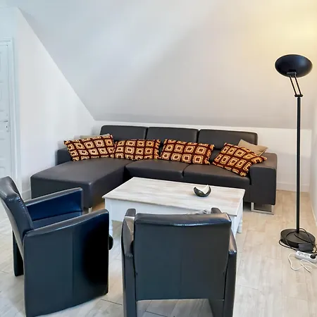 Сasa de vacaciones La Maison Des Hortensias Vic-sur-cere, 10 Pers *