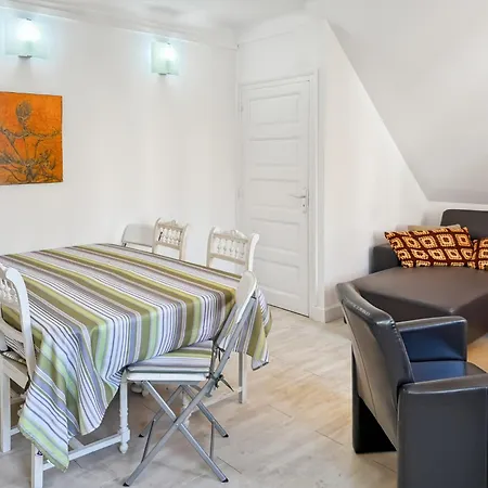 La Maison Des Hortensias Vic-sur-cere, 10 Pers Vic-sur-Cère