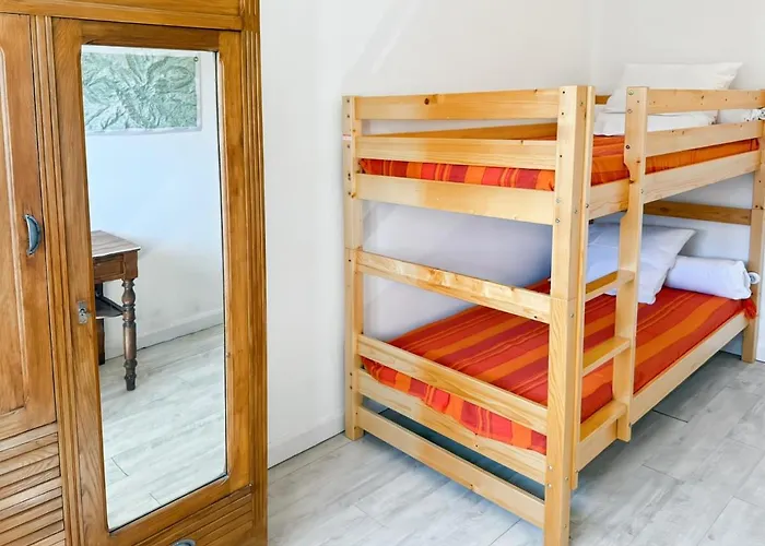 La Maison Des Hortensias Vic-sur-cere, 10 Pers Vic-sur-Cère