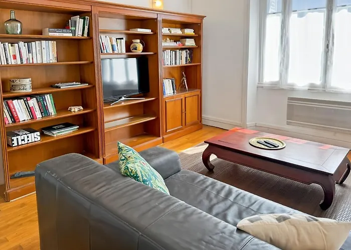 Feriehus La Maison Des Hortensias Vic-sur-cere, 10 Pers Vic-sur-Cère