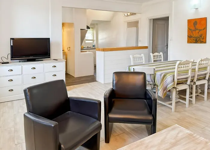 Feriehus La Maison Des Hortensias Vic-sur-cere, 10 Pers Vic-sur-Cère