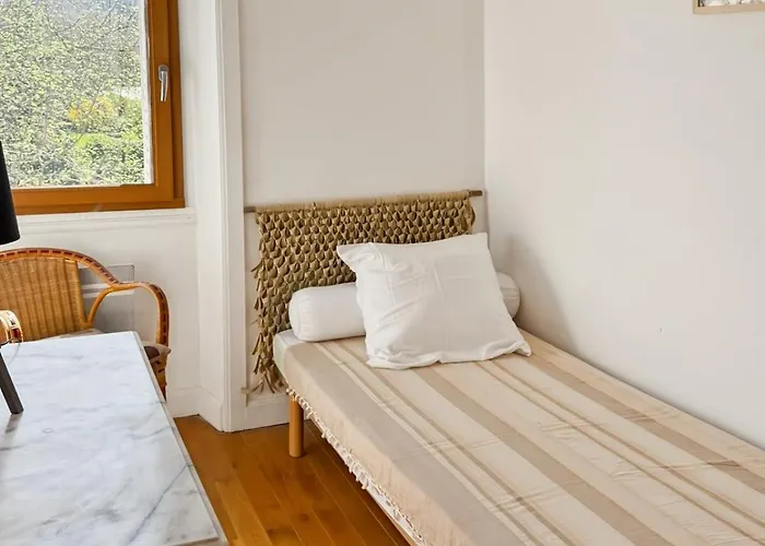 Feriehus La Maison Des Hortensias Vic-sur-cere, 10 Pers